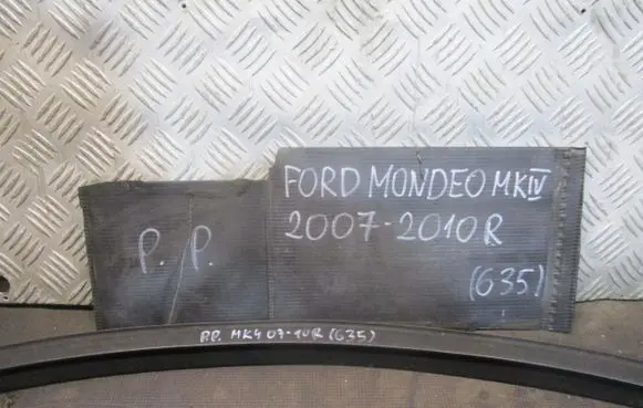 Ford Mondeo MK IV Rubber seal loading door 