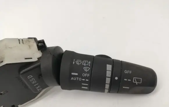 Nissan X-Trail T30 Indicator stalk 255408H700