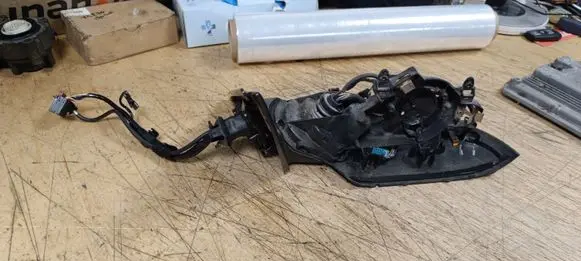 Audi A6 S6 C7 4G Front door electric wing mirror E1021143