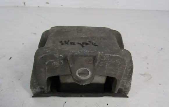 Skoda Octavia Mk2 (1Z) Gearbox mounting bracket 1J0199555