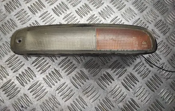 Mazda 323 Front indicator light 21061703