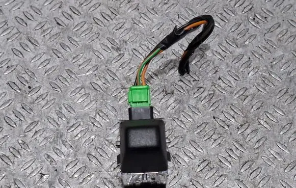 Volvo V50 Sensor 8696519