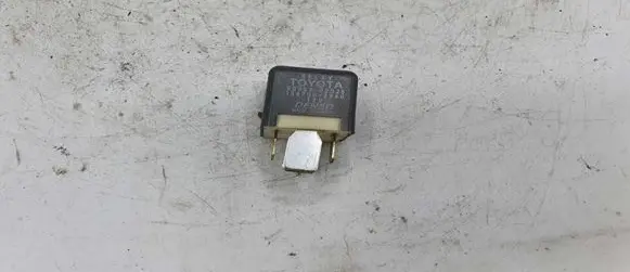 Lexus IS 220D-250-350 Other relay 9098702025