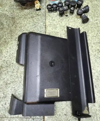 BMW 3 E30 Foot area side trim 1911985 5116