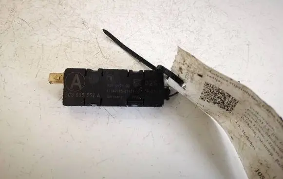 Volkswagen PASSAT CC Antenna control unit 3C8035552A