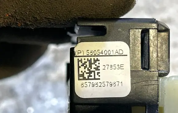Jeep Patriot Brake pedal sensor switch 56054001AD 27353E 857962579871
