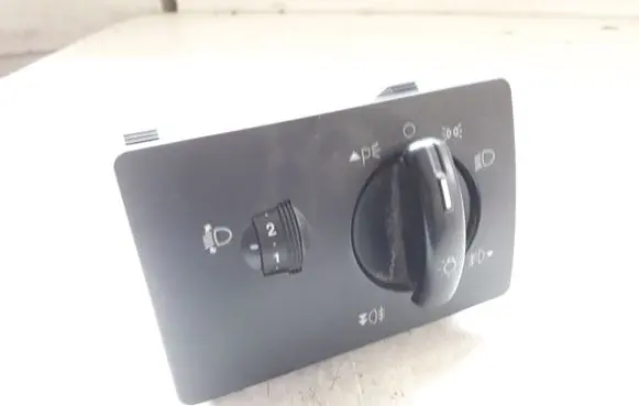 Ford Focus Light switch 7M5T13A024MA