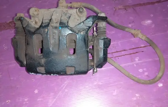 Nissan Murano Z51 Front brake caliper