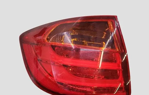 BMW 3 F30 F35 F31 Rear/tail lights 1090106