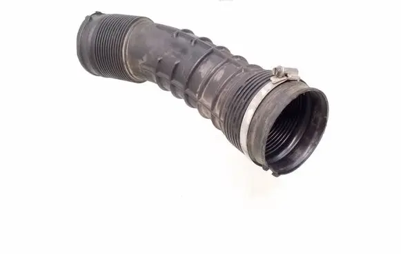 Air intake hose/pipe
