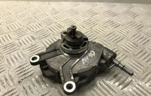 Toyota Avensis T250 Vacuum pump 293000R010 19090580