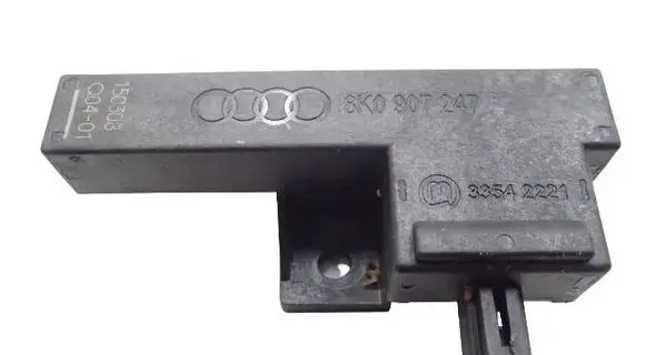 Audi A6 C7 Keyless system antenna 8K0907247