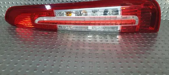 Ford C-MAX I Rear/tail lights S26378263