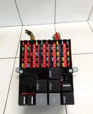 Ford Fiesta Fuse box set 6S6T-14401-GBF