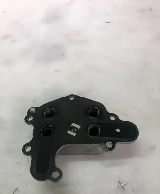 Opel Mokka B Oil filter mounting bracket 9839253380