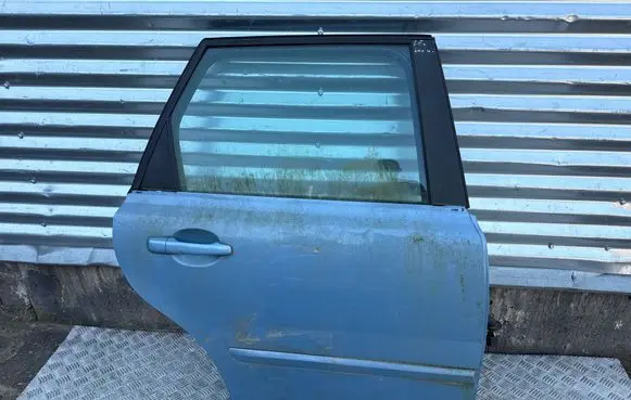 Volvo V50 Rear door