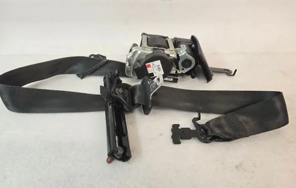 Volvo XC90 Front seatbelt 31484542