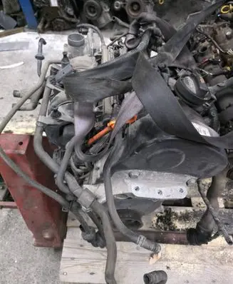 Volkswagen Golf V Engine block 030103019
