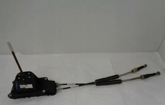 Renault Clio I Gear shift cable linkage 9615809