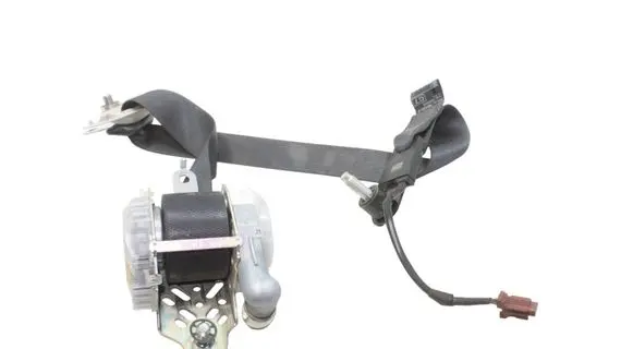 Subaru Outback (BS) Front seatbelt 7W8440P