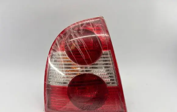 Volkswagen PASSAT B5.5 Rear/tail lights 3B5945095AE 0001715802 110328