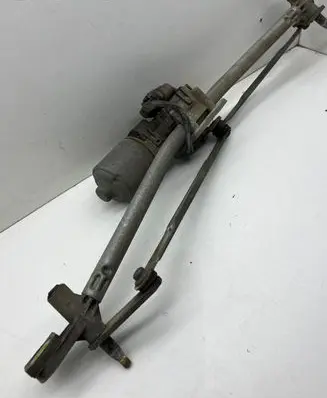 Ford Mondeo Mk III Wiper motor 1S7117508AD 0390241702 058020206