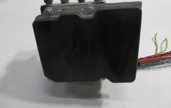 Land Rover Range Rover Sport L320 ABS Pump AH422C405AHL320