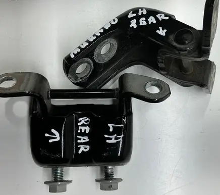 Nissan Murano Z52 Rear door hinge set 