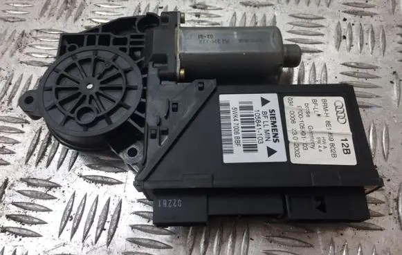 Audi A4 S4 B7 8E 8H Front door window regulator motor 8E1959802B 5356