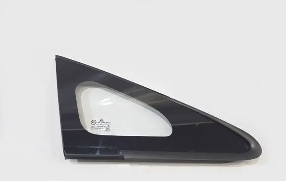 KIA Rio Front triangle window/glass 