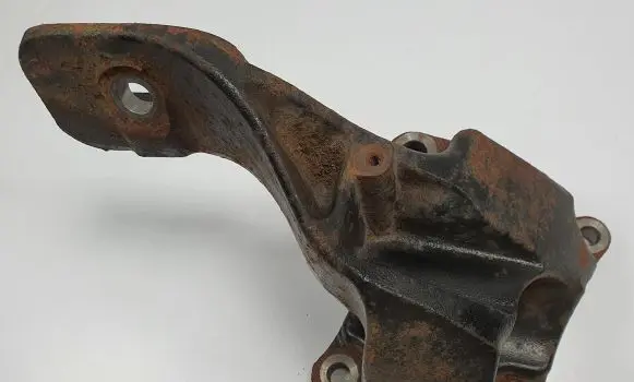 Land Rover Range Rover L322 Engine mount bracket 6H43-6061-AB
