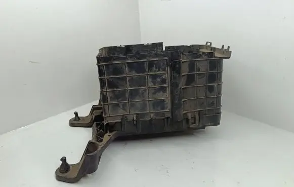 Volkswagen Touran I Battery box tray 1K0915333B