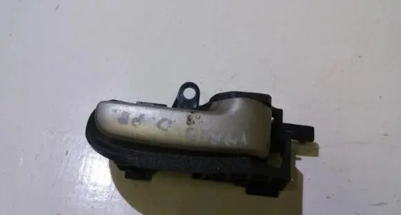 Toyota Yaris Front door interior handle