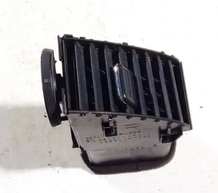 Toyota Prius (XW20) Dash center air vent grill 5506147010 55061-47010