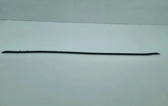 Ford Mustang VII Engine compartment rubber PR3B16C824AA PR3B16C824