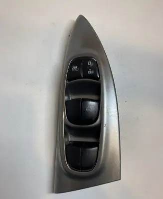Nissan Juke I F15 Electric window control switch 254011KK0A