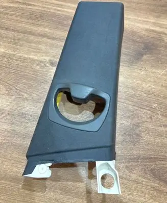 BMW 3 E90 E91 (B) pillar trim (top) 7117470