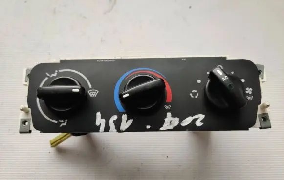 Volkswagen Transporter - Caravelle T4 Climate control unit YC1H18K391CD