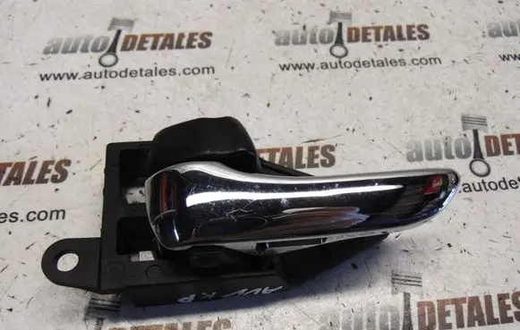 Toyota Avensis Verso Front door interior handle