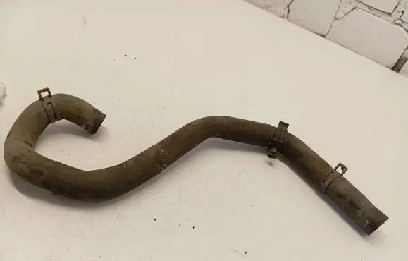 Volkswagen Transporter - Caravelle T4 Engine coolant pipe/hose 701819372E