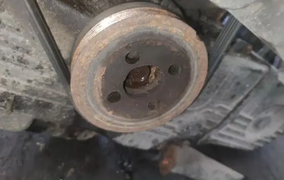 Subaru Impreza II Crankshaft pulley