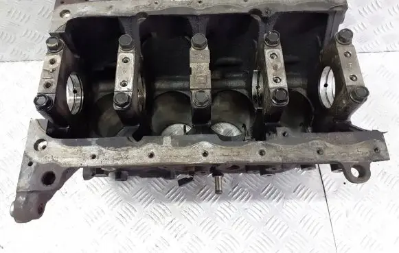 Mazda 6 Engine block 