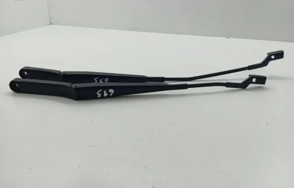 Volkswagen PASSAT B8 Front wiper blade arm 3G2955409 3G2955410