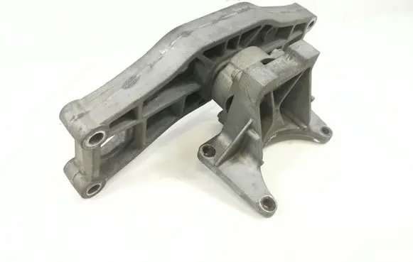 Dodge Challenger Gearbox mounting bracket 05147200AD