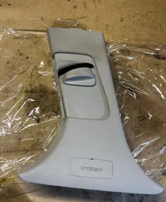 (B) pillar trim (top)
