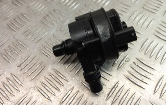 BMW X3 G01 Electric auxiliary coolant/water pump 9147359