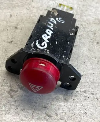 Mitsubishi Grandis Hazard light switch