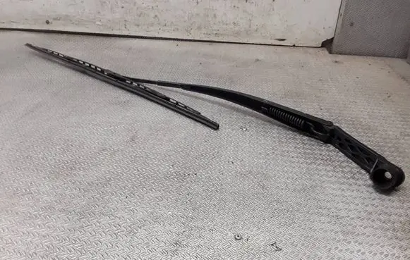 Mazda CX-7 Windshield/front glass wiper blade 