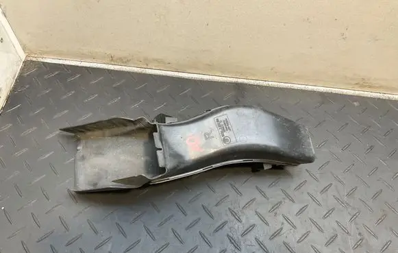 BMW 3 E92 E93 Brake cooling air channel/duct 7229186