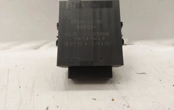 Toyota Avensis T270 Window wiper relay 8594005060